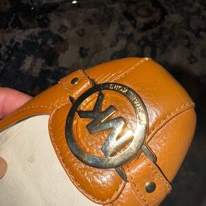 Michael Kors women leather mocasine, central big logo sign, excelent condition.
